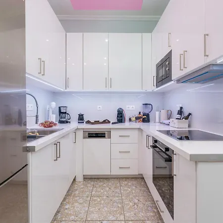 Apartment Gazi With Private Rooftop *